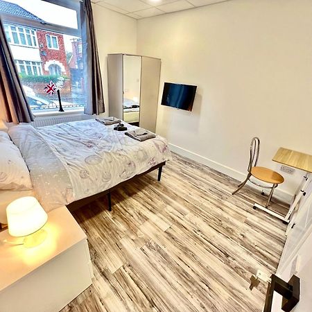 Lux En-Suite Coop Arena Mancity Stadium Piccadilly Manchester Exterior foto